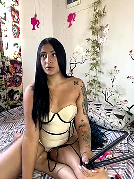 Snapshot of alondra_darling chatting on 12.05.24 alondra darling online show from 12.05.24