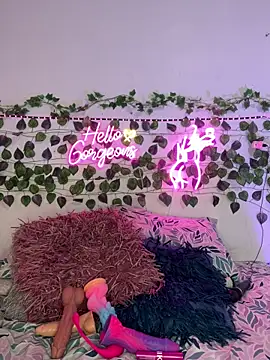 Snapshot of alondra_darling chatting on 03.11.25 alondra darling online show from 03.11.25