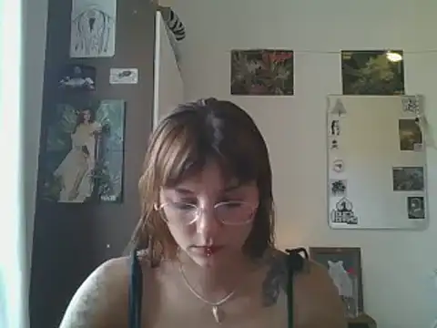 Snapshot of SweetyBabyDemon chatting on 01.02.25 SweetyBabyDemon online show from 01.02.25