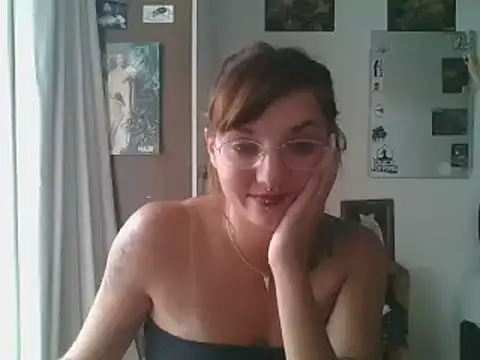 Snapshot of SweetyBabyDemon chatting on 02.19.25 SweetyBabyDemon online show from 02.19.25