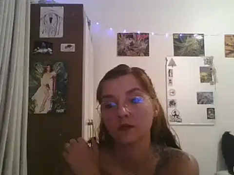 Snapshot of SweetyBabyDemon chatting on 02.19.25 SweetyBabyDemon online show from 02.19.25