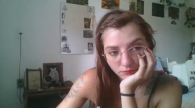 Snapshot of SweetyBabyDemon chatting on 03.17.25 SweetyBabyDemon online show from 03.17.25