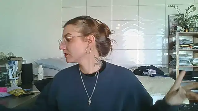 Snapshot of SweetyBabyDemon chatting on 09.13.25 SweetyBabyDemon online show from 09.13.25