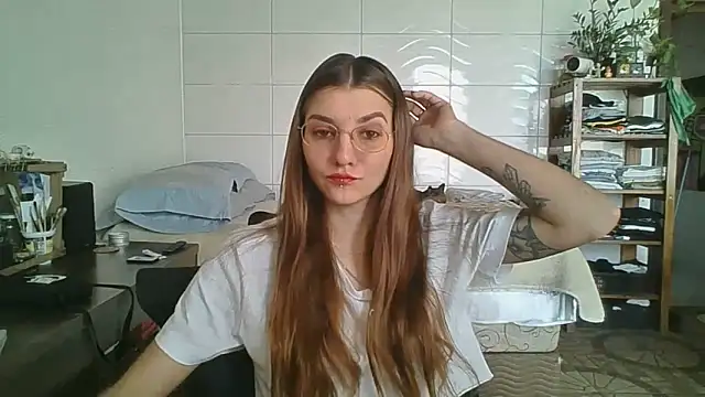 Snapshot of SweetyBabyDemon chatting on 09.15.25 SweetyBabyDemon online show from 09.15.25