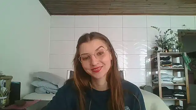 Snapshot of SweetyBabyDemon chatting on 09.18.25 SweetyBabyDemon online show from 09.18.25