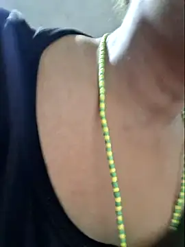 Snapshot of gatadeojosclaros chatting on 03.27.26 gatadeojosclaros online show from 03.27.26