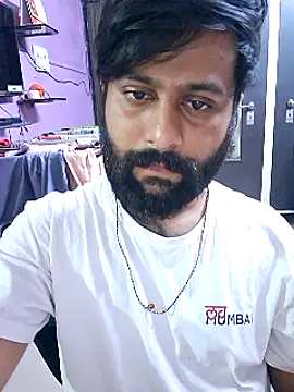 Snapshot of GlassBarge9 chatting on 12.21.24 GlassBarge9 online show from 12.21.24