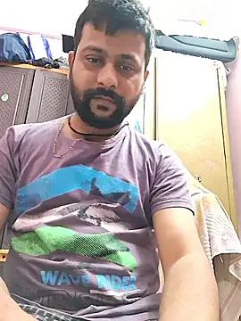 Snapshot of GlassBarge9 chatting on 02.01.26 GlassBarge9 online show from 02.01.26