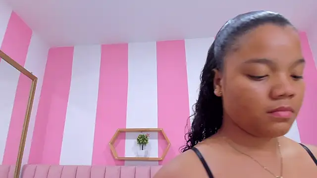 ISABELLA 020 online show from 02.28.25