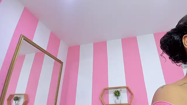 ISABELLA 020 online show from 02.25.26