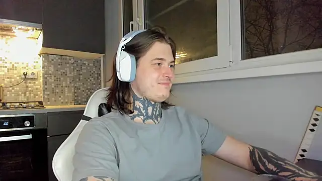 Snapshot of _torfin_ chatting on 12.05.24 torfin online show from 12.05.24