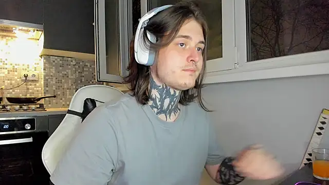 Snapshot of _torfin_ chatting on 12.05.24 torfin online show from 12.05.24