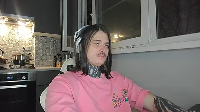 Snapshot of _torfin_ chatting on 12.22.24 torfin online show from 12.22.24