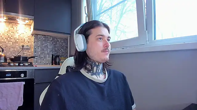 Snapshot of _torfin_ chatting on 12.29.24 torfin online show from 12.29.24