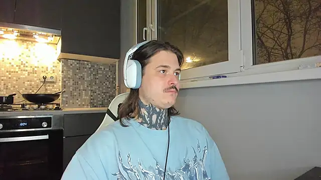 Snapshot of _torfin_ chatting on 01.10.25 torfin online show from 01.10.25