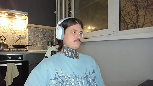 Snapshot of _torfin_ chatting on 01.13.25 torfin online show from 01.13.25