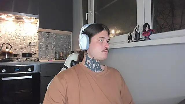 Snapshot of _torfin_ chatting on 02.14.25 torfin online show from 02.14.25