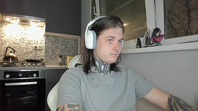 Snapshot of _torfin_ chatting on 03.14.25 torfin online show from 03.14.25