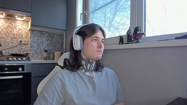 Snapshot of _torfin_ chatting on 03.15.25 torfin online show from 03.15.25