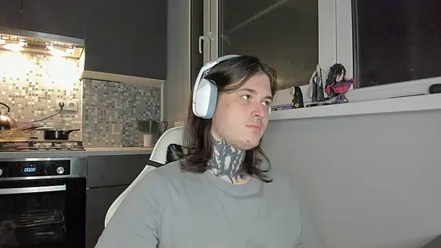 Snapshot of _torfin_ chatting on 03.16.25 torfin online show from 03.16.25