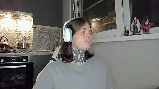 Snapshot of _torfin_ chatting on 03.22.25 torfin online show from 03.22.25