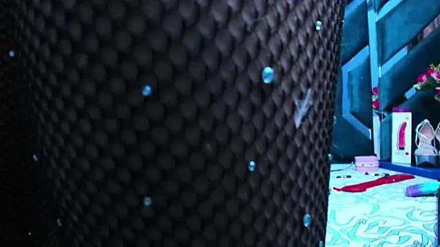 Snapshot of calipso_swet chatting on 12.18.24 calipso swet online show from 12.18.24