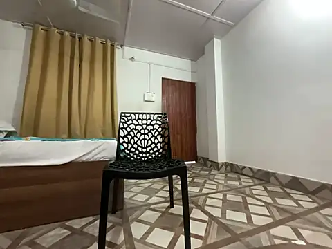 Snapshot of Naughtyandhairy chatting on 01.15.26 Naughtyandhairy online show from 01.15.26