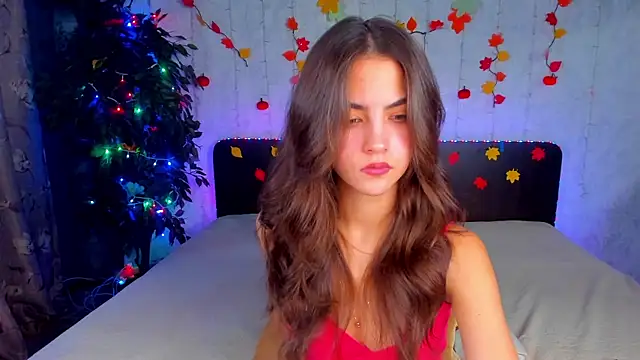 Milana Crystal  online show from 11.06.25