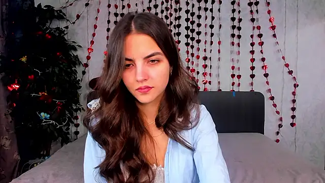 Snapshot of Milana_Crystal_ chatting on 02.09.26 Milana Crystal online show from 02.09.26