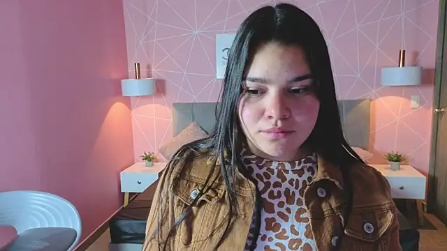 Snapshot of zara__sweet chatting on 05.20.26 zara sweet online show from 05.20.26