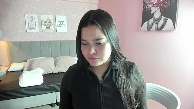 Snapshot of zara__sweet chatting on 06.01.26 zara sweet online show from 06.01.26