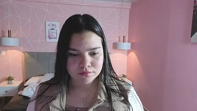 Snapshot of zara__sweet chatting on 06.10.26 zara sweet online show from 06.10.26