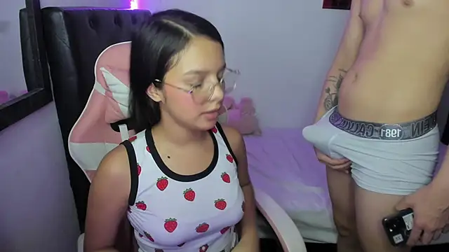 jessi and boy online show from 05.08.26