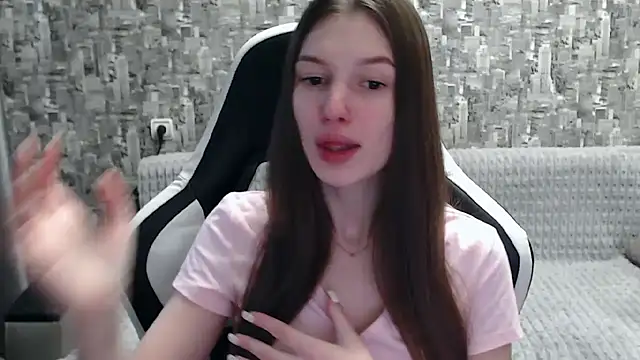 MissMiaCutie online show from 02.11.25