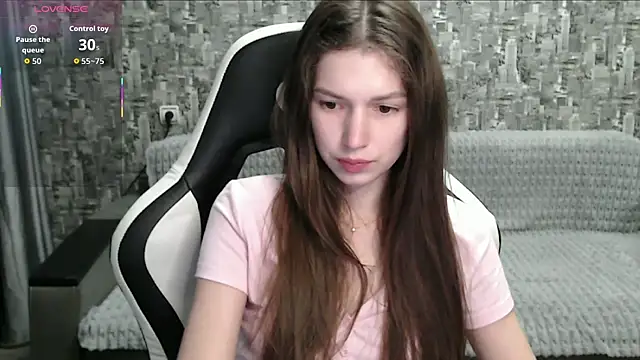 MissMiaCutie online show from 10.12.25