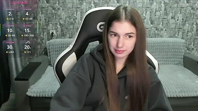 MissMiaCutie online show from 10.23.25