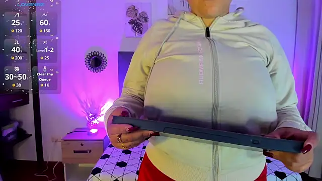 Kylie2211 online show from 01.03.25