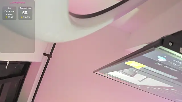 Kylie2211 online show from 02.12.26