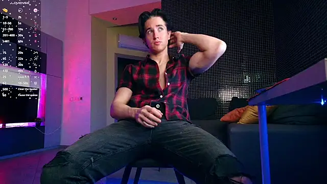 ChristianLevine  online show from 06.12.26