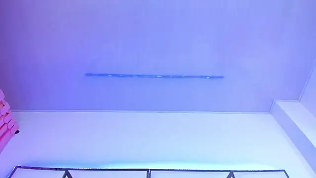 SarayRoyse online show from 02.22.25