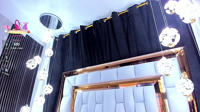 SarayRoyse online show from 02.13.26