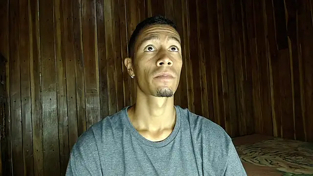 Snapshot of DEMARCOUS_NM chatting on 11.13.25 DEMARCOUS NM online show from 11.13.25