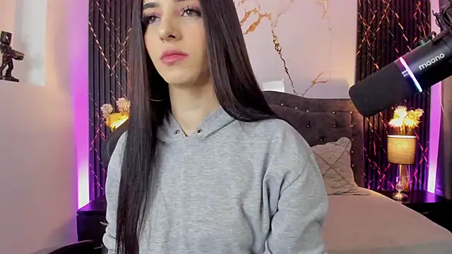 Snapshot of devlin_violett chatting on 11.09.25 devlin violett online show from 11.09.25