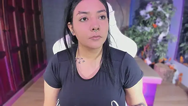 Evelynn online show from 10.18.25