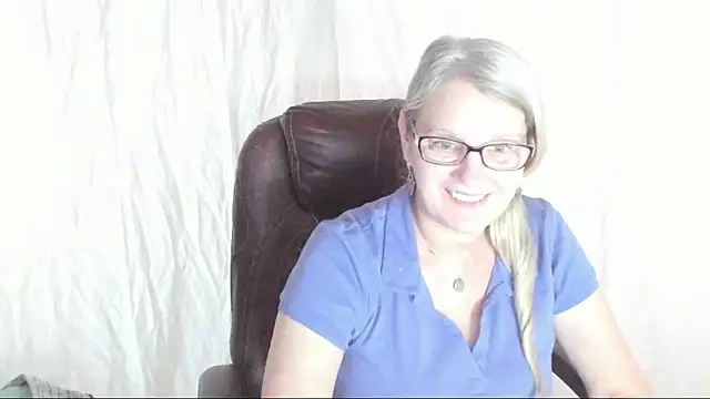 irinamaux online show from 03.08.25