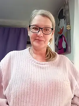 irinamaux online show from 02.26.26