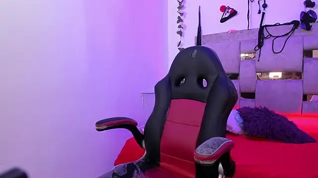 emily madrid online show from 01.18.26