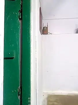 Snapshot of mr_slim_body chatting on 12.06.24 mr slim body online show from 12.06.24