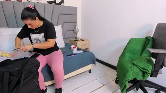 Sofi Perez  online show from 07.22.26