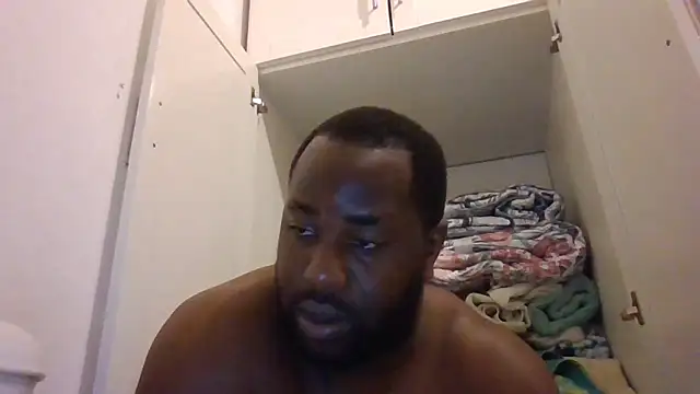 Bighood T online show from 05.08.26